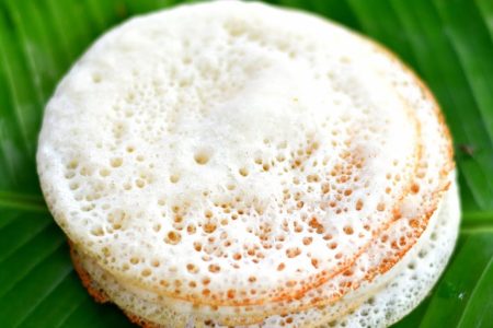 പ്രഭാതഭക്ഷണത്തിന് രുചികരമായ തട്ടിൽ കുട്ടി ദോശ തയ്യാർ