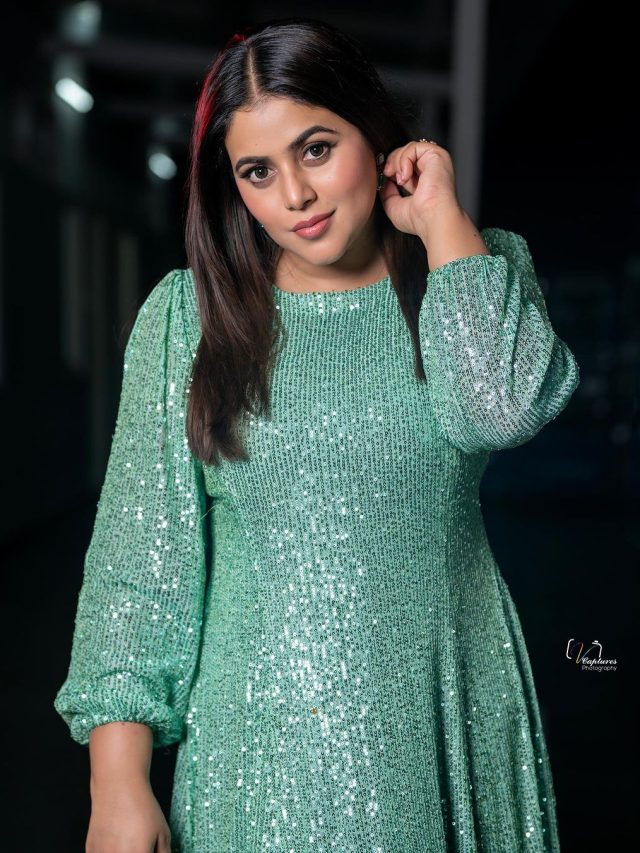 എന്തൊരു ക്യൂട്ടാണ്; ഷംന കാസിമിന്റെ ഫോട്ടോഷൂട്ട്