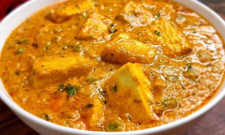 Restaurant Style Paneer Kurma