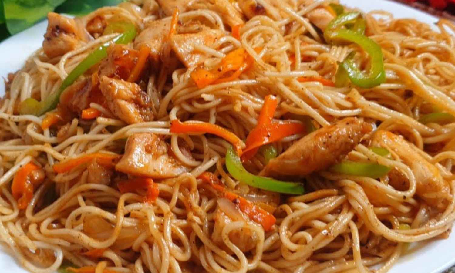 Restaurant Style Chicken Noodles Recipe