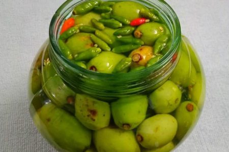 ഇങ്ങനെ ഉപ്പിലിട്ടാൽ അമ്പഴങ്ങ വർഷങ്ങളോളം കേടുകൂടാതെ ഇരിക്കും!