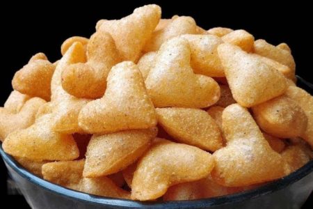 റവ ഉണ്ടോ? 5 മിനിറ്റിൽ കറുമുറെ കൊറിക്കാൻ നല്ല ക്രിസ്പി ചിപ്സ് റെഡി