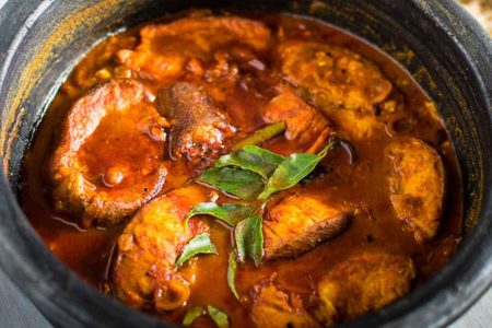 കാറ്ററിങ് സ്റ്റൈൽ മീൻകറി, ചാറിന് പോലും എന്തൊരു രുചിയാണെന്നോ!