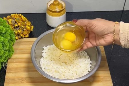 ബാക്കിവന്ന ചോറ് ഇനി വെറുതെ കളയേണ്ട!, എത്ര തിന്നാലും കൊതിതീരാത്ത ബ്രേക്ക്ഫാസ്റ്റ് തയ്യാറാക്കാം! | Easy Breakfast Recipie with Rice